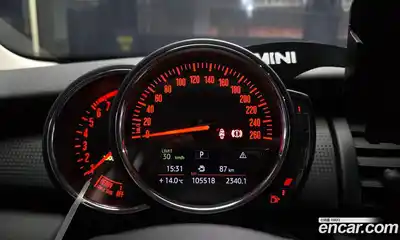 Mini Cooper 2019 1.5 гидро в Москве № 1197254, миниатюра 8