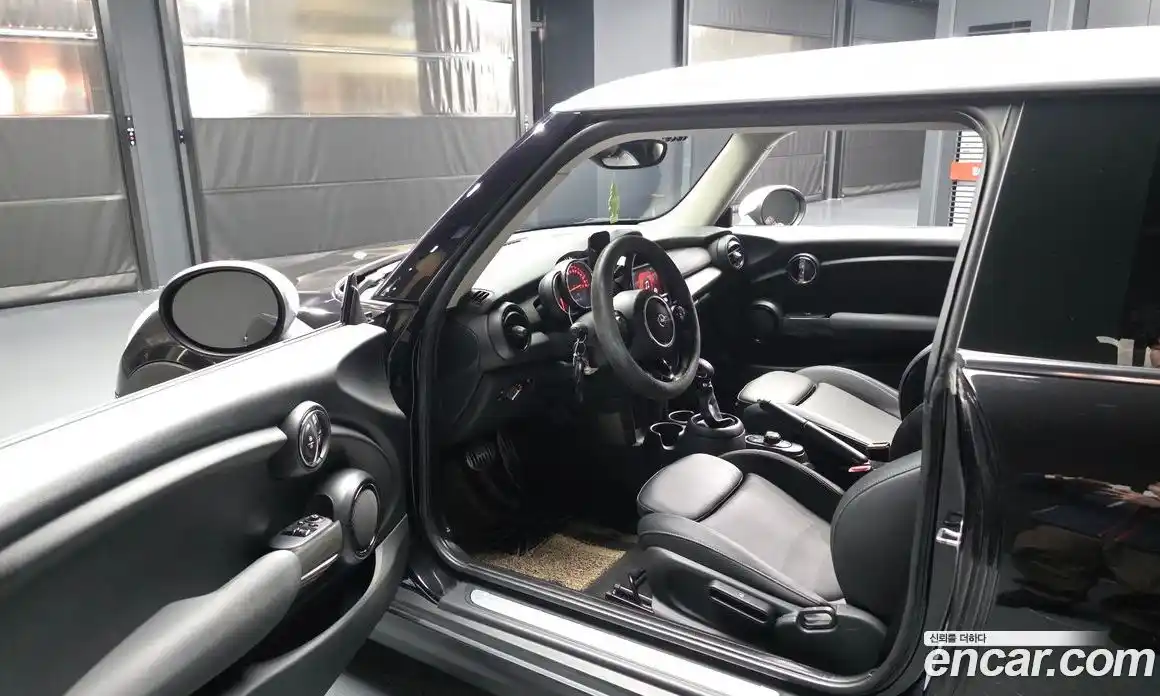 Mini Cooper 2019 1.5 гидро в Москве № 1197254, фото 10