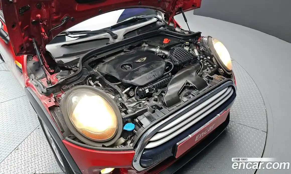Mini Cooper 2014 1.5 гидро в Москве № 1197275, фото 6
