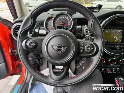 Mini Cooper 2019 2.0 гидро в Москве № 1197394, миниатюра 12