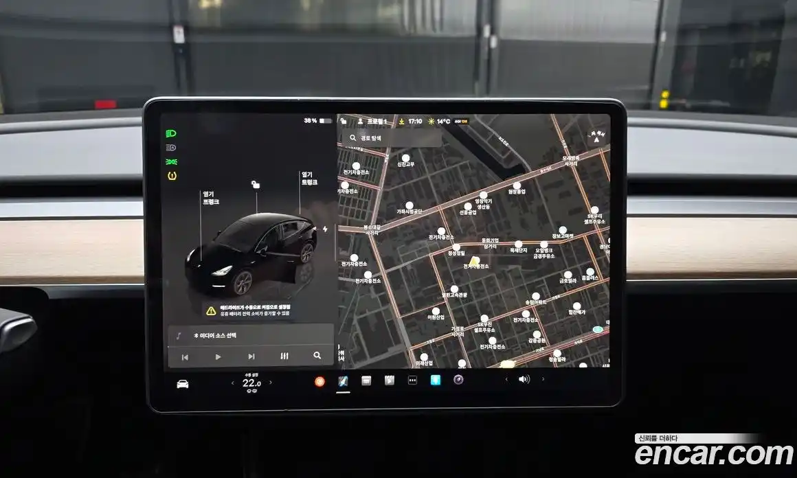 Tesla Model Y 2024 0.2 гидро в Москве № 1197535, фото 14