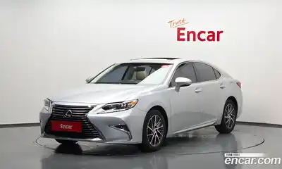 Lexus ES, 2016