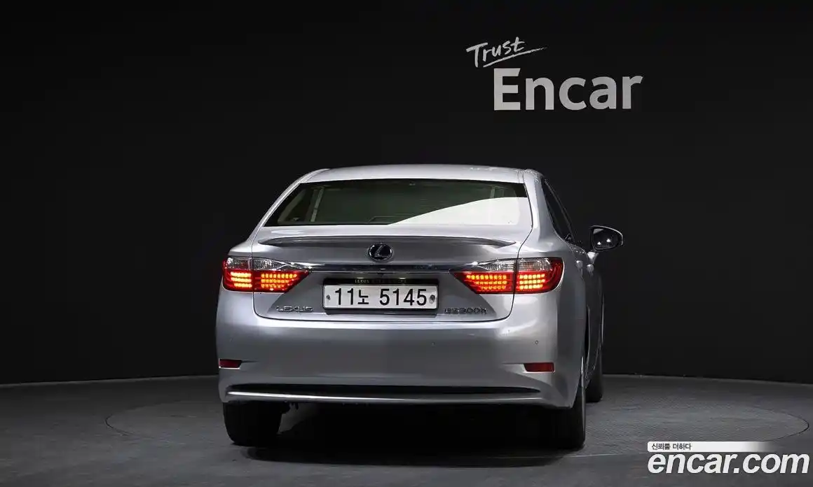 Lexus ES 2015 2.5 гидро в Москве № 1197734, фото 4