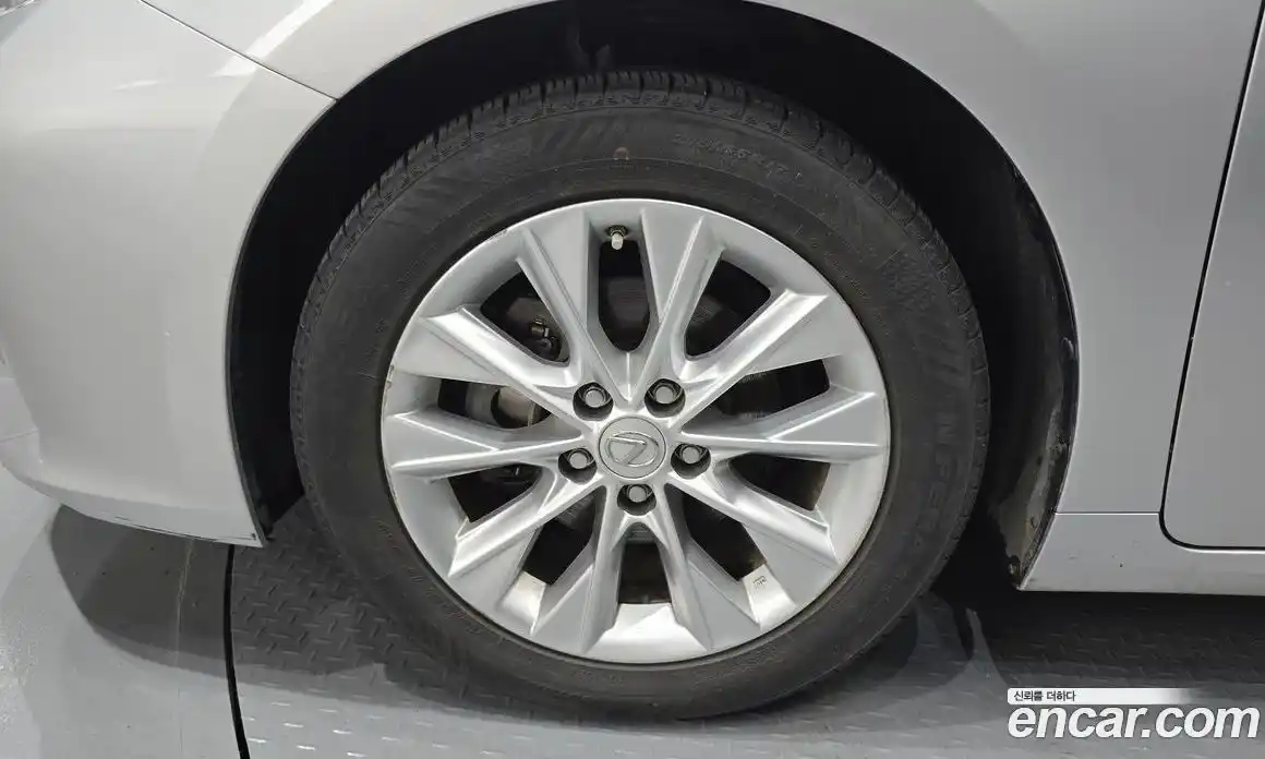 Lexus ES 2015 2.5 гидро в Москве № 1197734, фото 5