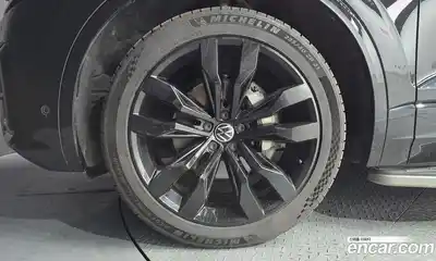 Volkswagen Touareg 2023 3.0 гидро в Москве № 1197898, миниатюра 5