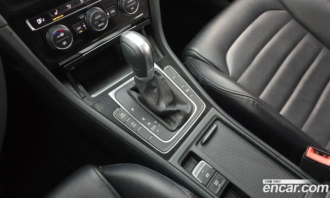 Volkswagen Golf 2015 2.0 гидро в Москве № 1197913, фото 9