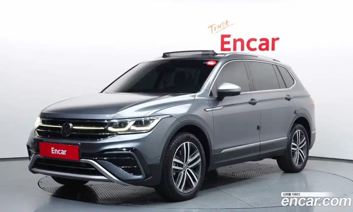 Volkswagen Tiguan 2022 2.0 гидро в Москве № 1197966, фото 1