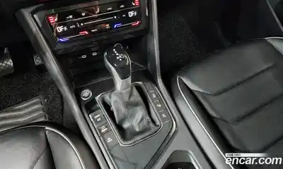 Volkswagen Tiguan 2021 2.0 гидро в Москве № 1197988, миниатюра 9