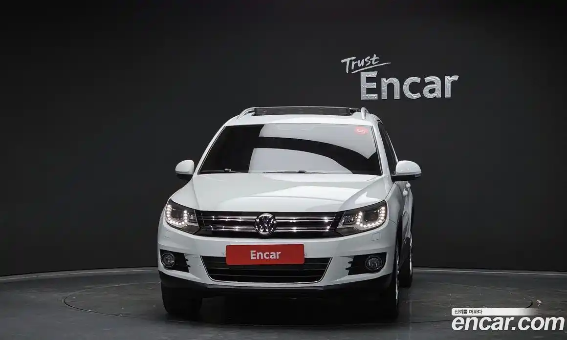 Volkswagen Tiguan 2014 2.0 гидро в Москве № 1198078, фото 3