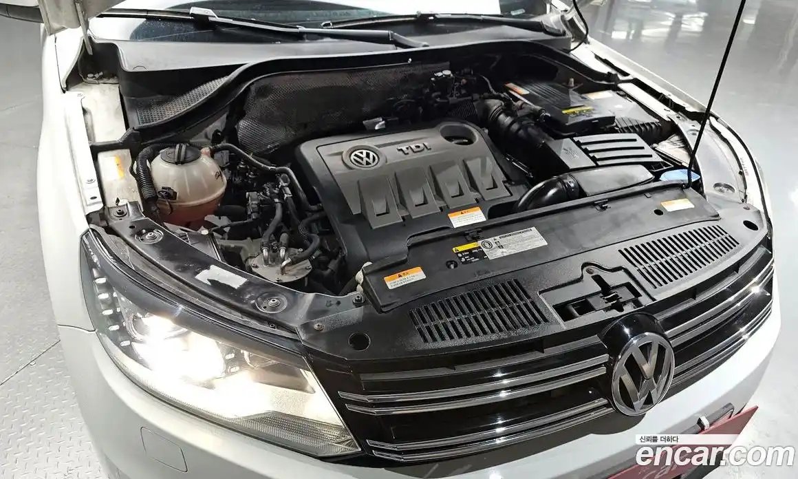 Volkswagen Tiguan 2014 2.0 гидро в Москве № 1198078, фото 6