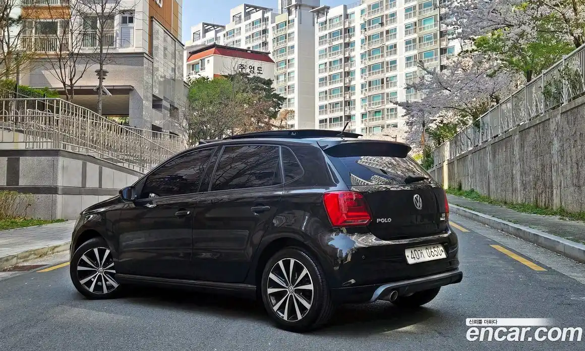 Volkswagen Polo 2016 1.4 гидро в Москве № 1198129, фото 18