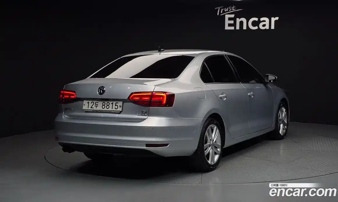 Volkswagen Jetta 2015 2.0 гидро в Москве № 1198249, фото 2
