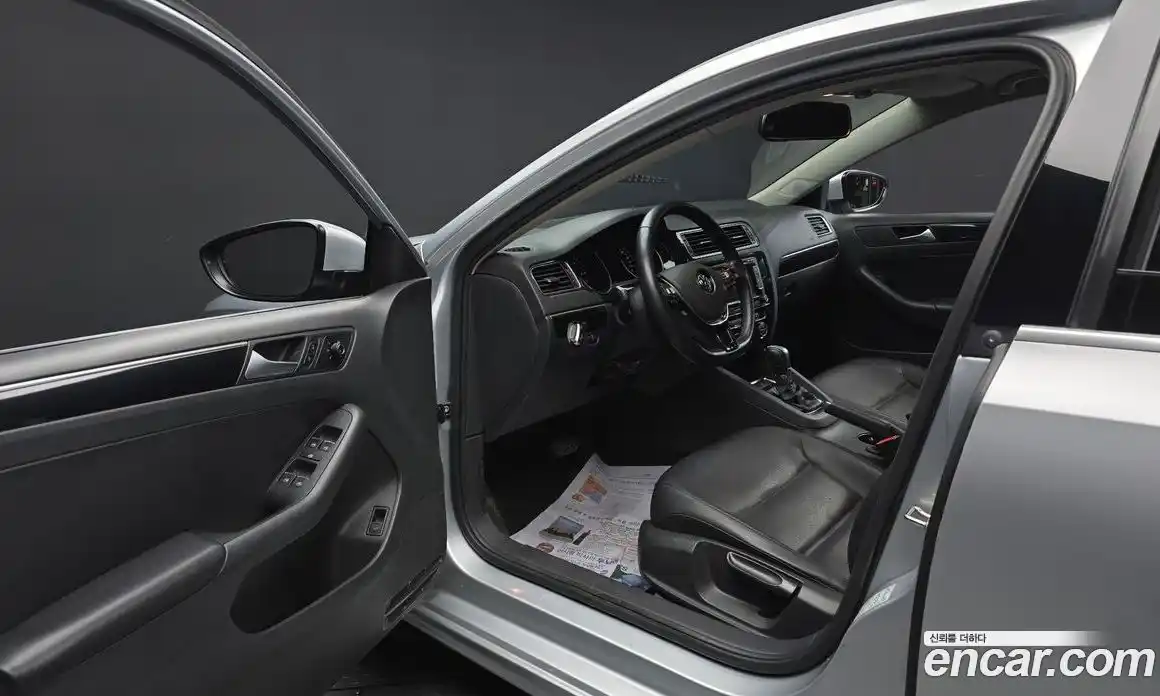 Volkswagen Jetta 2015 2.0 гидро в Москве № 1198249, фото 10