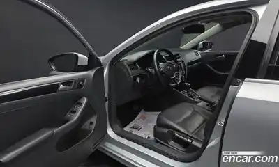 Volkswagen Jetta 2015 2.0 гидро в Москве № 1198249, миниатюра 10