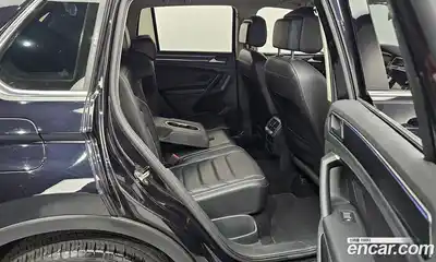 Volkswagen Tiguan 2022 2.0 гидро в Москве № 1198296, миниатюра 12