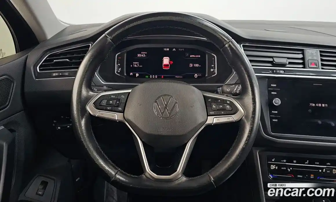Volkswagen Tiguan 2022 2.0 гидро в Москве № 1198296, фото 13