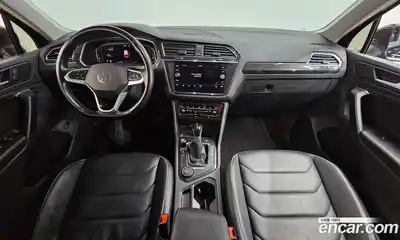 Volkswagen Tiguan 2022 2.0 гидро в Москве № 1198296, миниатюра 7