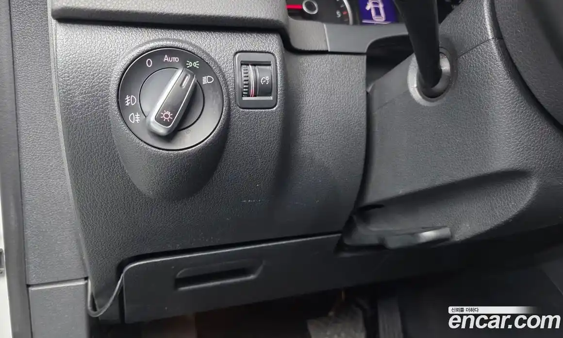 Volkswagen Tiguan 2015 2.0 гидро в Москве № 1198306, фото 17