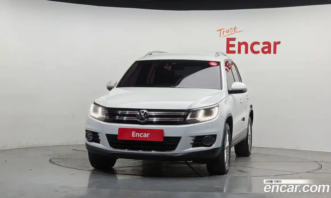 Volkswagen Tiguan 2015 2.0 гидро в Москве № 1198306, фото 3