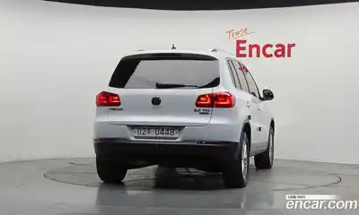 Volkswagen Tiguan 2015 2.0 гидро в Москве № 1198306, миниатюра 4