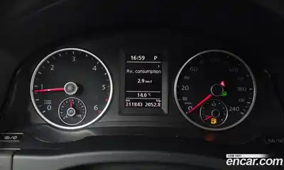 Volkswagen Tiguan 2015 2.0 гидро в Москве № 1198306, миниатюра 8
