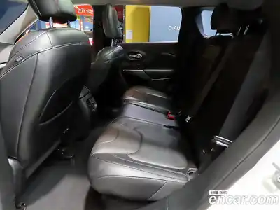 Jeep Cherokee 2019 2.4 гидро в Москве № 1198571, миниатюра 12