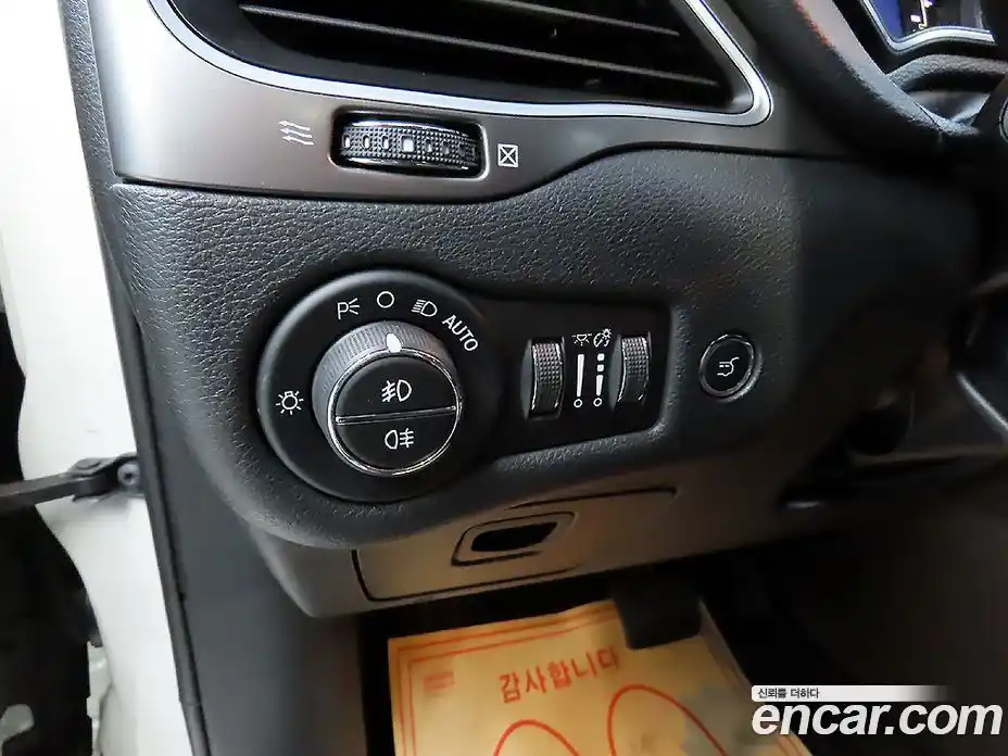 Jeep Cherokee 2019 2.4 гидро в Москве № 1198571, фото 14