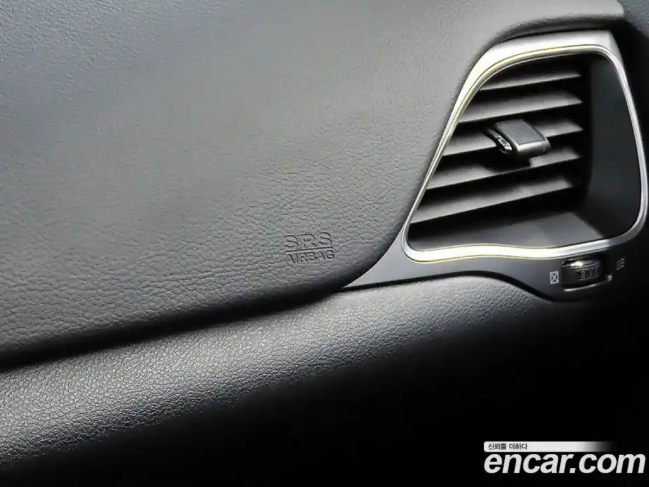 Jeep Cherokee 2019 2.4 гидро в Москве № 1198571, фото 16