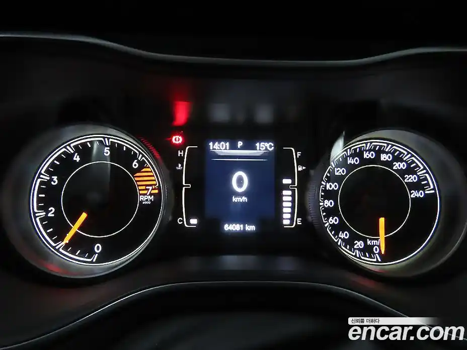 Jeep Cherokee 2019 2.4 гидро в Москве № 1198571, фото 8