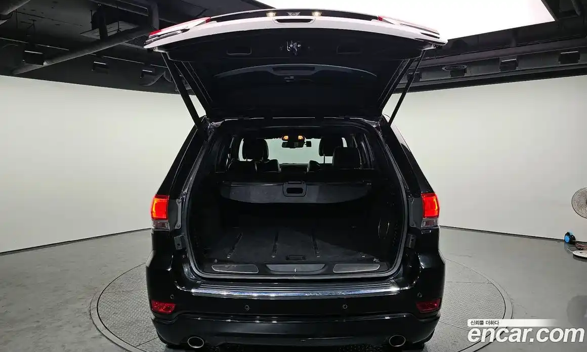 Jeep Cherokee 2016 3.0 гидро в Москве № 1198702, фото 20