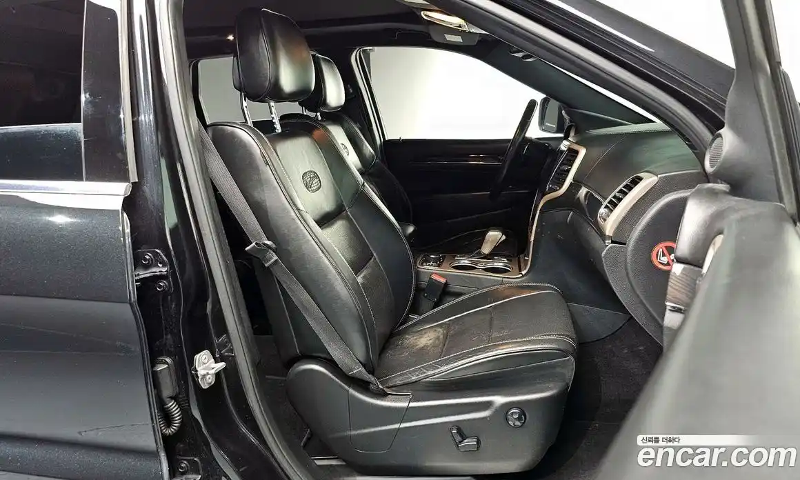 Jeep Cherokee 2016 3.0 гидро в Москве № 1198702, фото 10