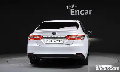 Toyota Camry 2018 2.5 гидро в Москве № 1198851, миниатюра 4