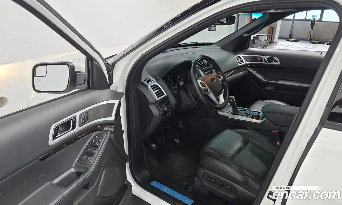 Ford Explorer 2014 3.5 гидро в Москве № 1199200, фото 11