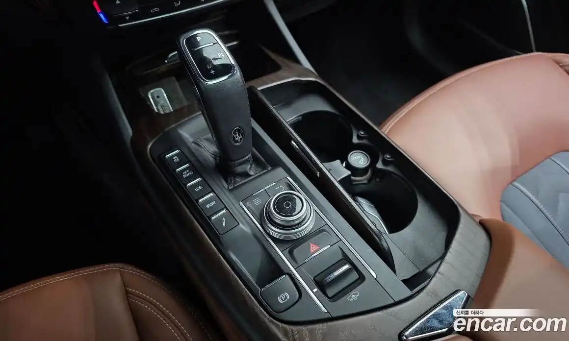 Maserati Levante 2020 3.0 гидро в Москве № 1199687, фото 9