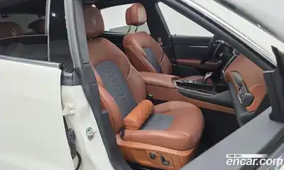 Maserati Levante 2020 3.0 гидро в Москве № 1199687, миниатюра 10