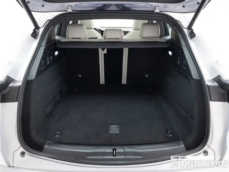 Maserati Grecale 2024 2.0 гидро в Москве № 1199750, фото 20