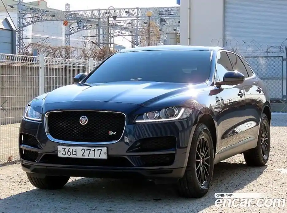 Jaguar F-Pace 2018 2.0 гидро в Москве № 1199868, фото 1