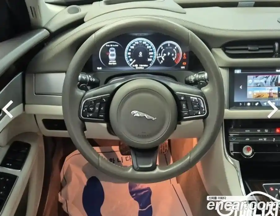 Jaguar XF 2017 2.0 гидро в Москве № 1199870, фото 9