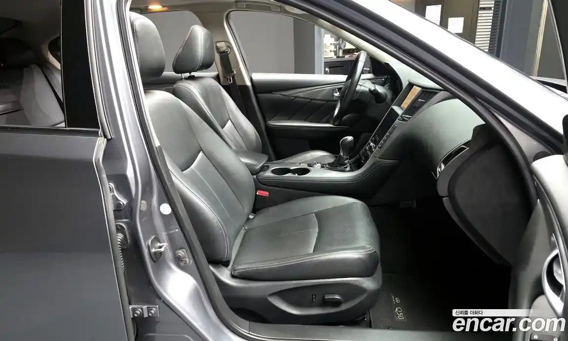 Infiniti Q50 2016 2.1 гидро в Москве № 1199941, фото 11