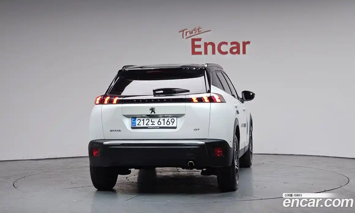 Peugeot 2008 2023 1.5 гидро в Москве № 1200042, фото 3