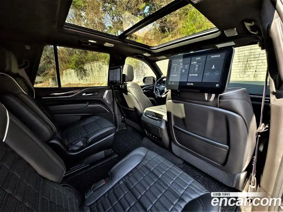 Cadillac Escalade 2021 6.2 гидро в Москве № 1200344, фото 11