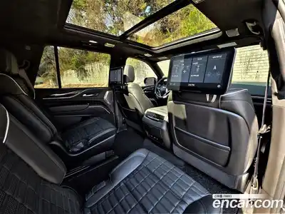 Cadillac Escalade 2021 6.2 гидро в Москве № 1200344, миниатюра 11