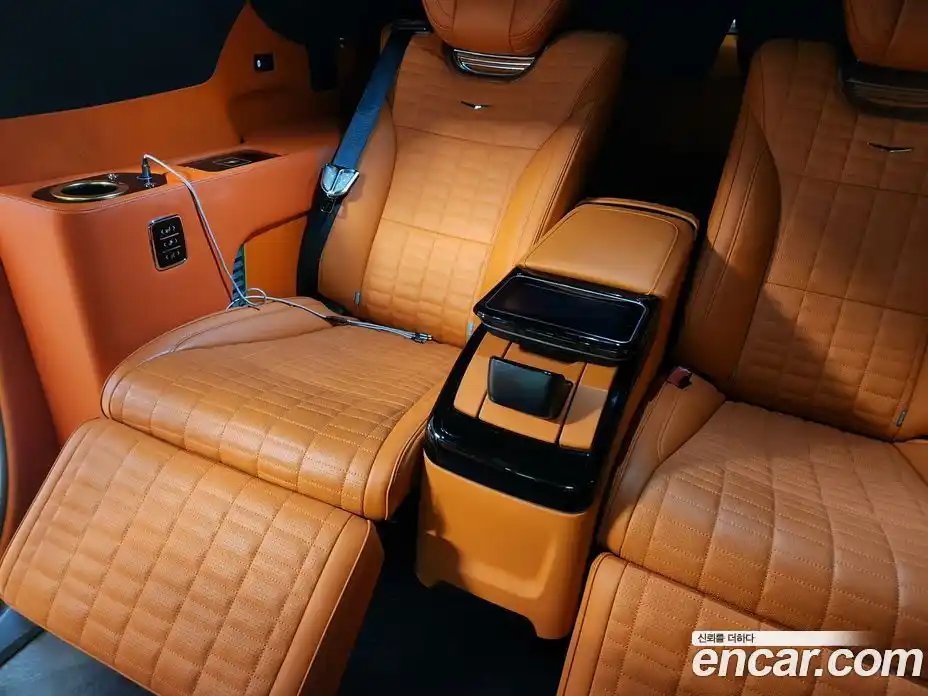 Cadillac Escalade 2023 6.2 гидро в Москве № 1200376, фото 7