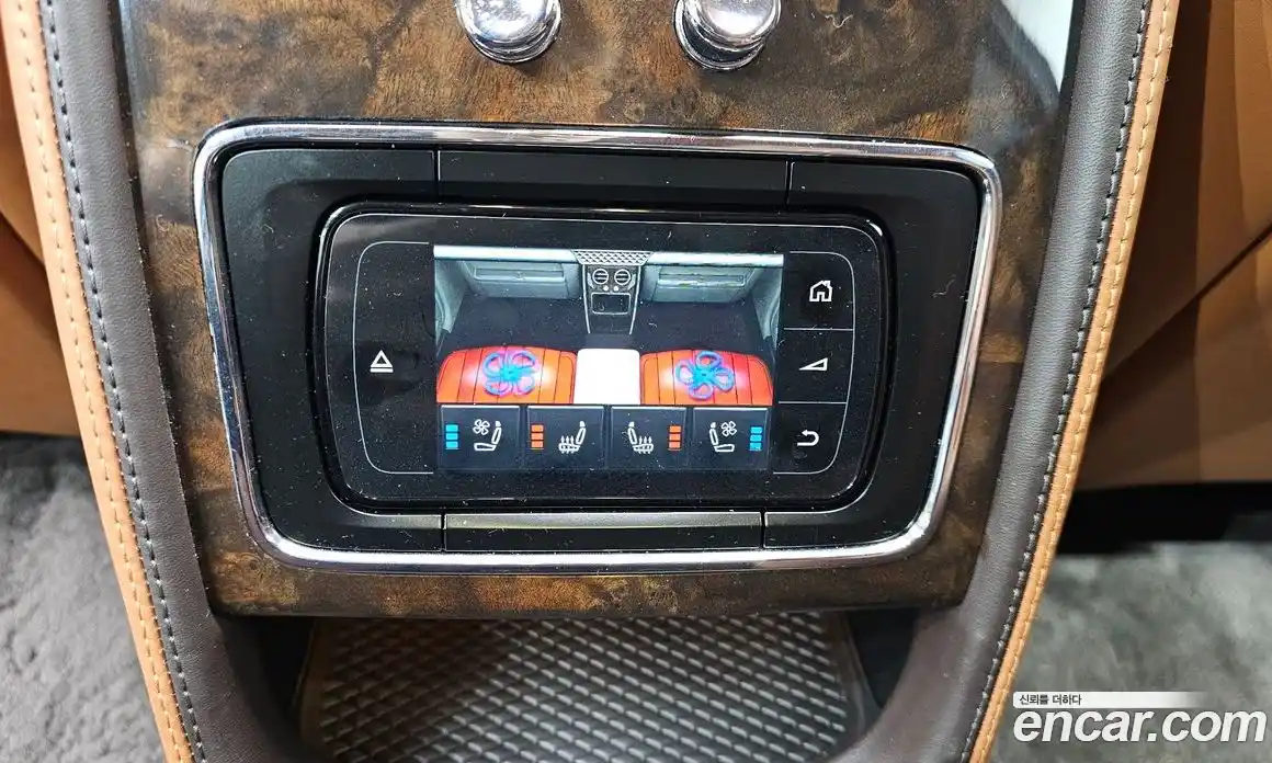 Bentley Flying Spur 2018 4.0 гидро в Москве № 1200401, фото 18