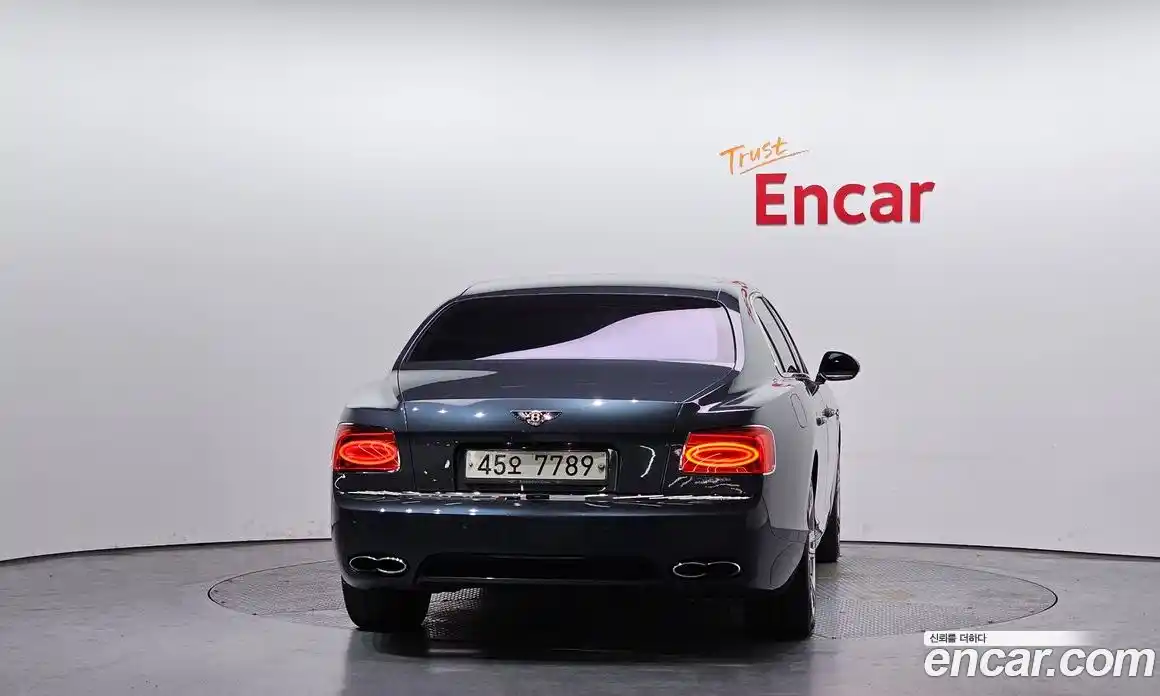 Bentley Flying Spur 2018 4.0 гидро в Москве № 1200401, фото 4