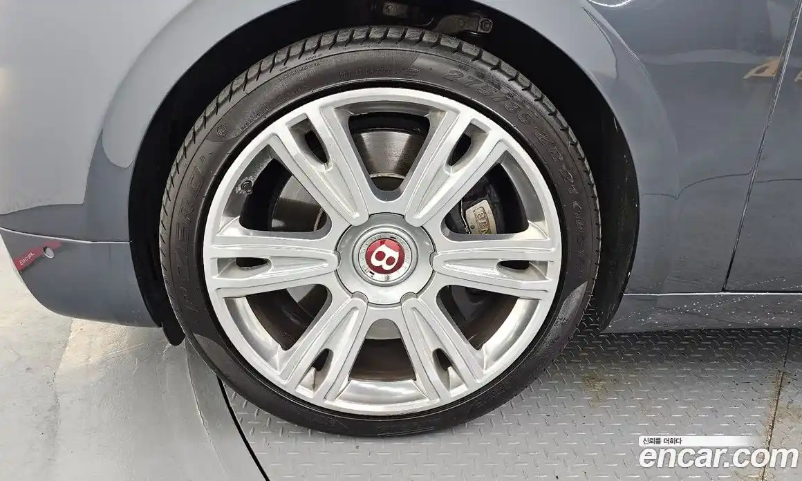 Bentley Flying Spur 2018 4.0 гидро в Москве № 1200401, фото 5