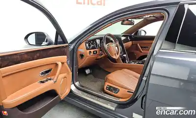 Bentley Flying Spur 2018 4.0 гидро в Москве № 1200401, миниатюра 10