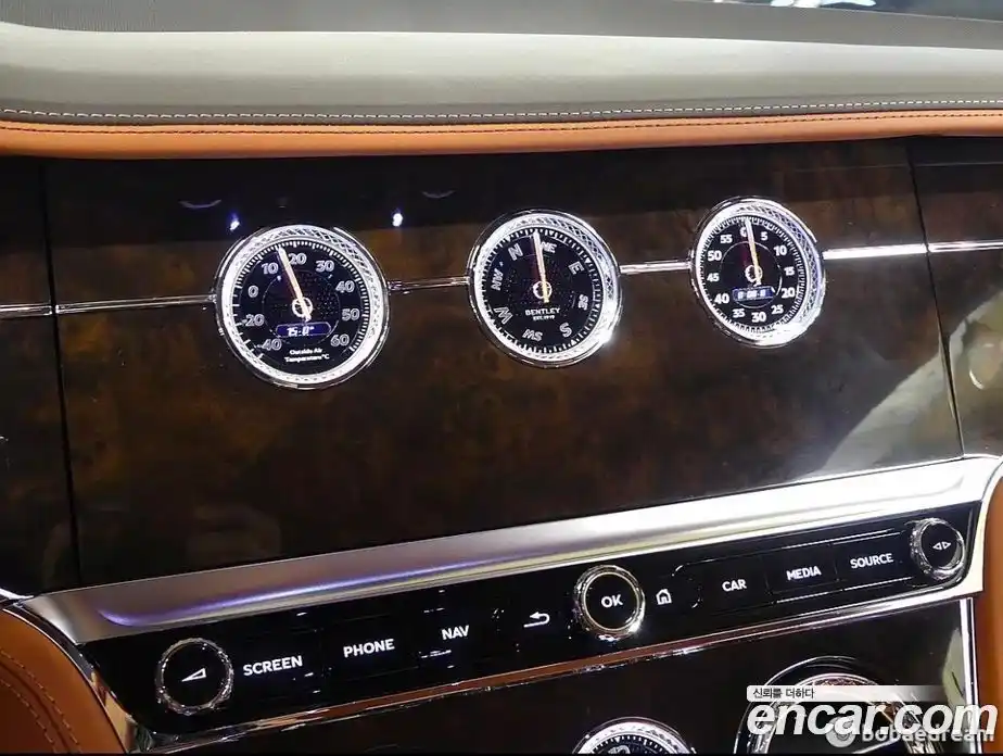 Bentley Continental 2023 4.0 гидро в Москве № 1200406, фото 11