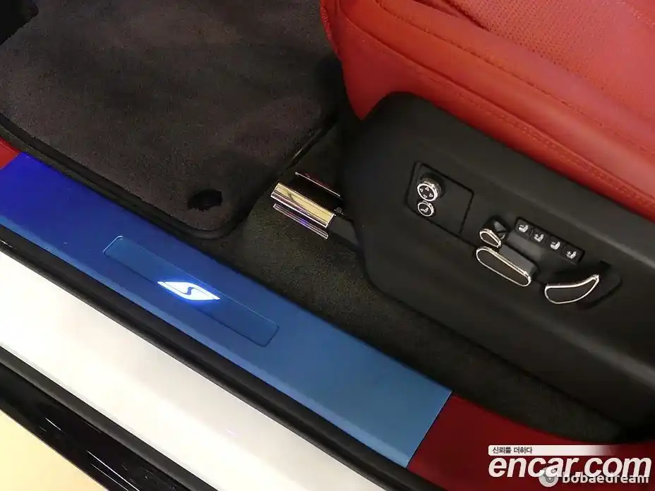 Bentley Bentayga 2023 4.0 гидро в Москве № 1200410, фото 18