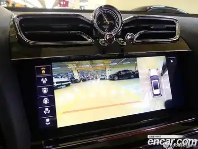 Bentley Bentayga 2023 4.0 гидро в Москве № 1200410, миниатюра 9